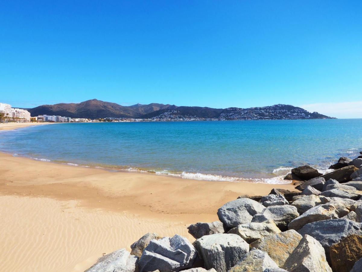Apartment Platja De Roses-8 By Interhome 외부 사진